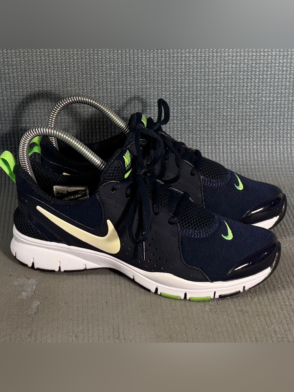 Nike In-Season TR Women’s Training Shoes 454445-413 Size 6 - Picture 2 of 9